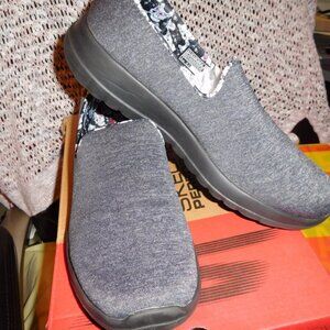 9.5M SKECHERS GO WALK JOY GRAY SCOTTIE BELLA SHOES